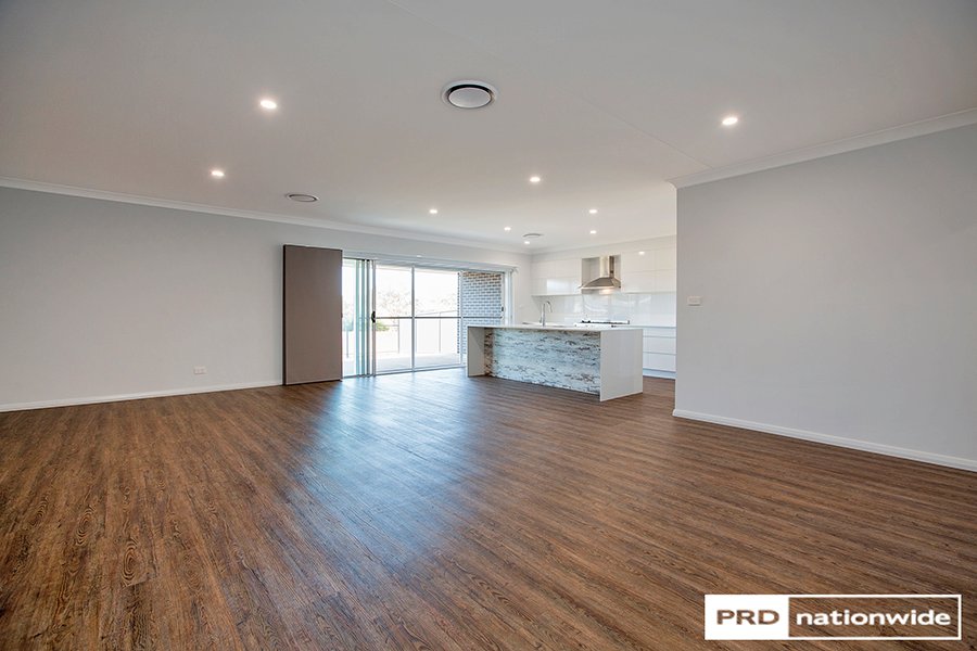 36 Kingham Street TAMWORTH 5