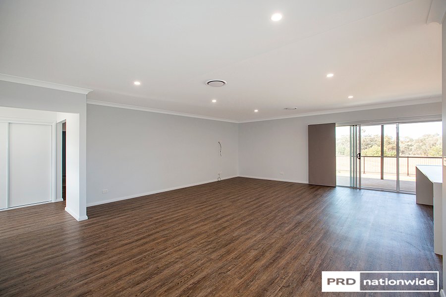 36 Kingham Street TAMWORTH 10