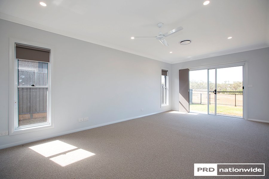 36 Kingham Street TAMWORTH 11