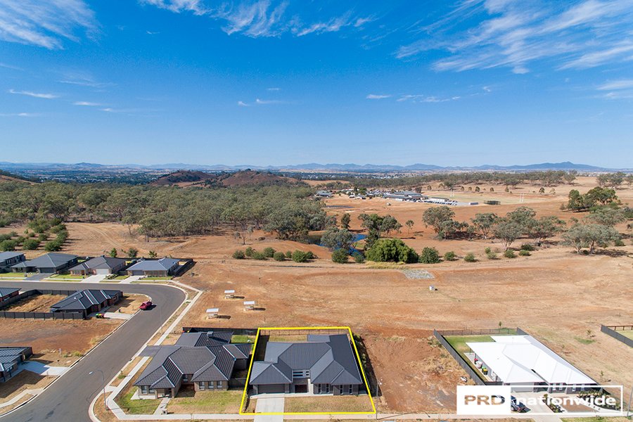 36 Kingham Street TAMWORTH 25
