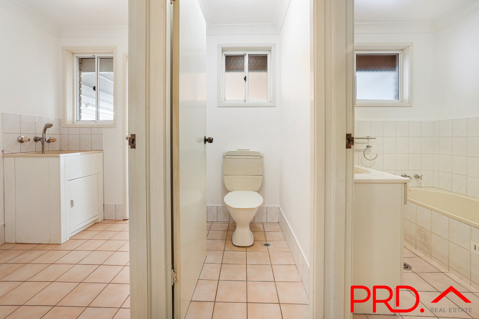 36 Kurrajong Street TAMWORTH 7