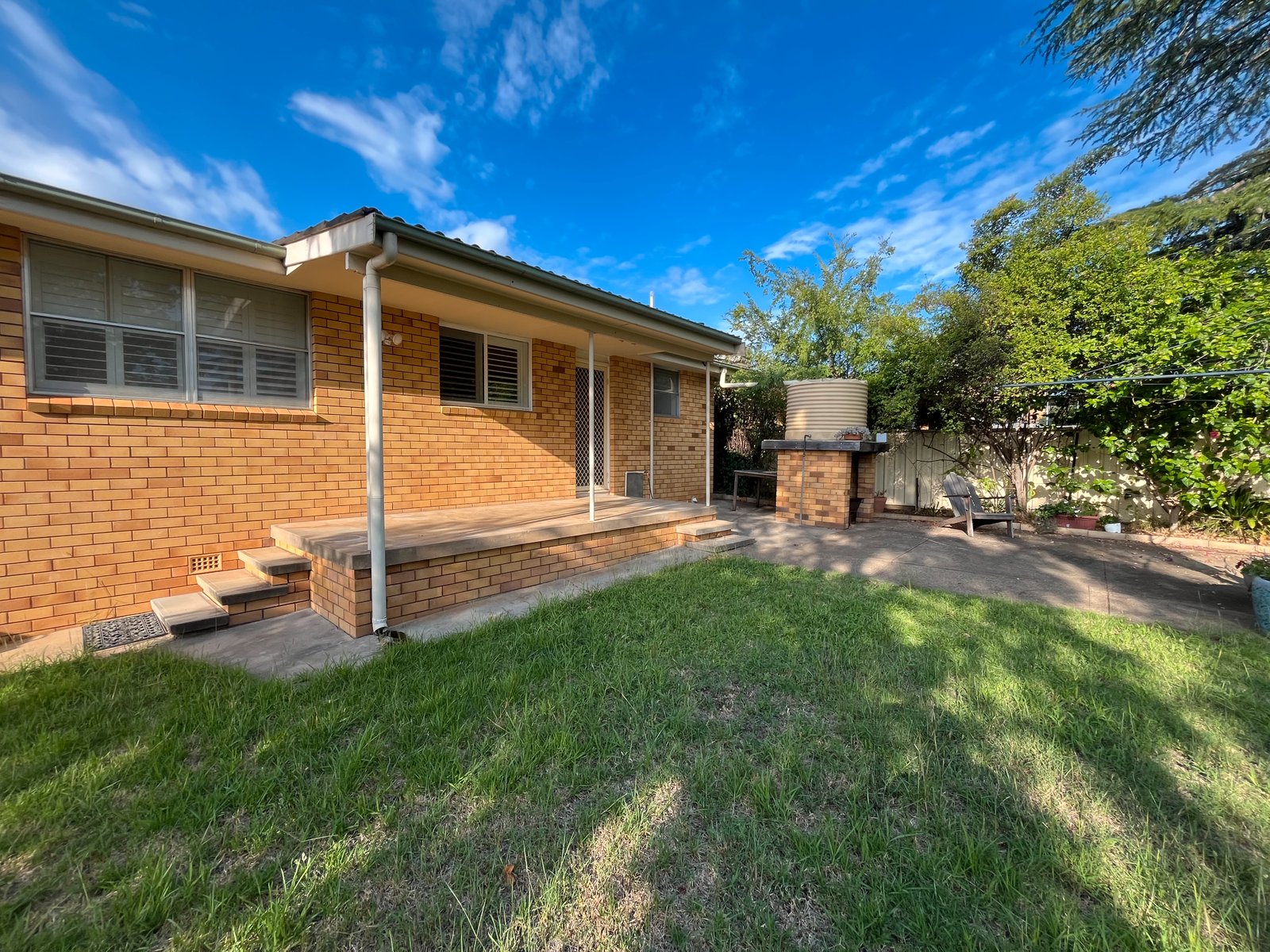 36 Kyooma Street TAMWORTH 11