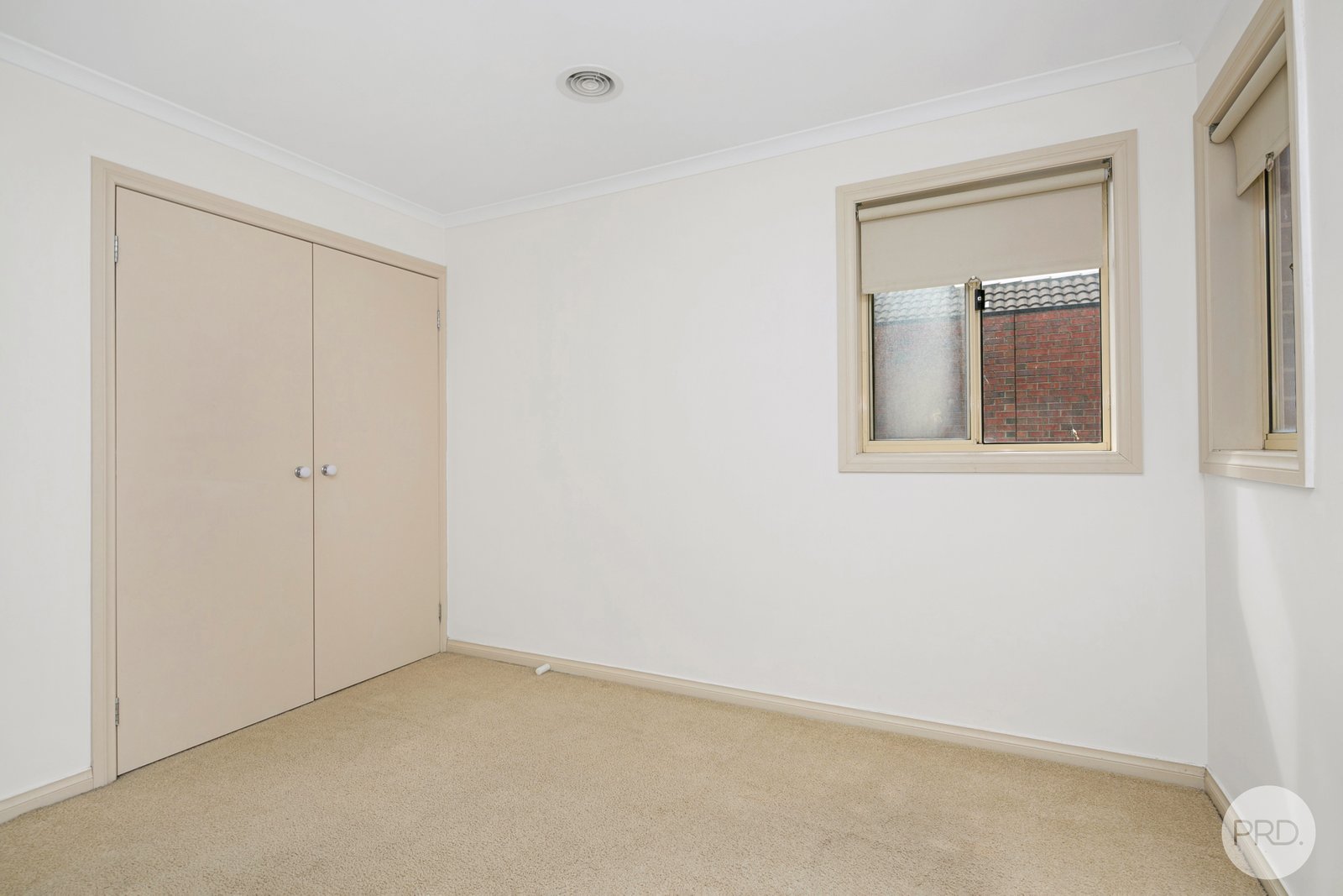 36 Lake Gardens Avenue LAKE GARDENS 8