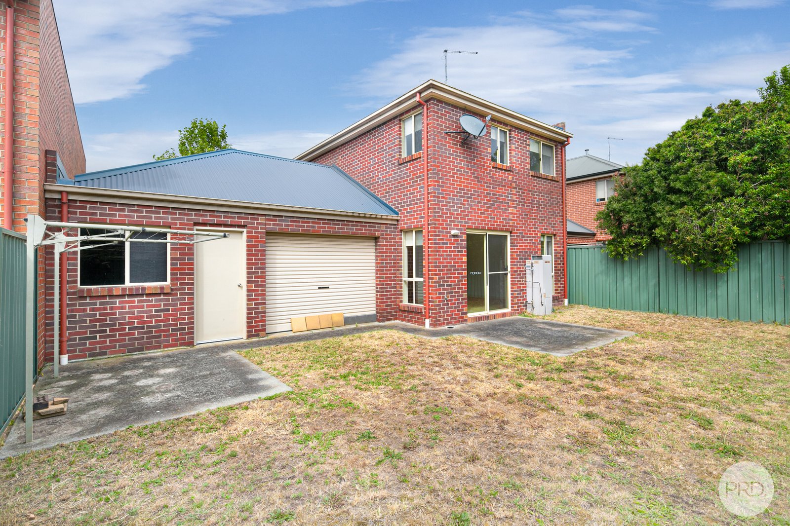 36 Lake Gardens Avenue LAKE GARDENS 12