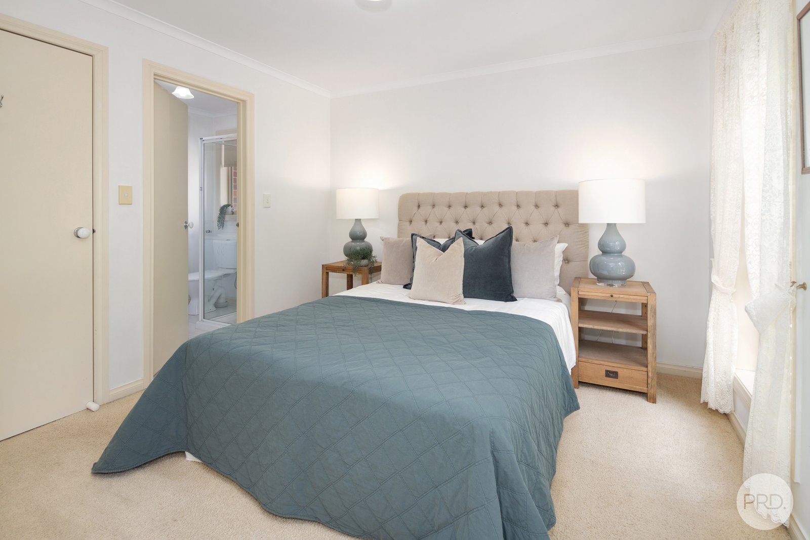 36 Lake Gardens Avenue LAKE GARDENS 6