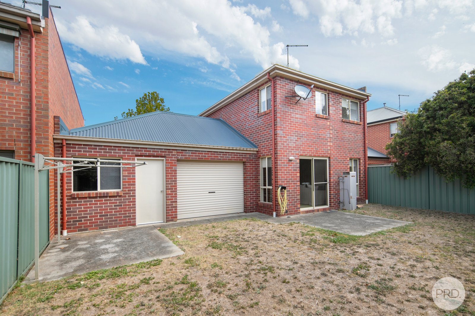 36 Lake Gardens Avenue LAKE GARDENS 11