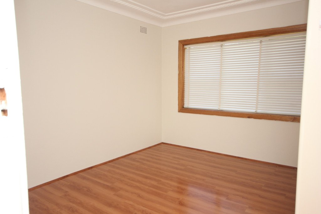 36 Lee Avenue BEVERLY HILLS 11