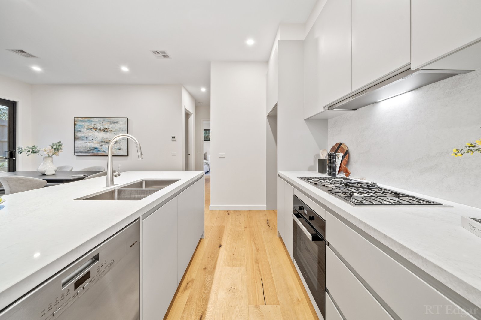 Real Estate and Property in 3/6 Leicester Street, Balwyn North, VIC