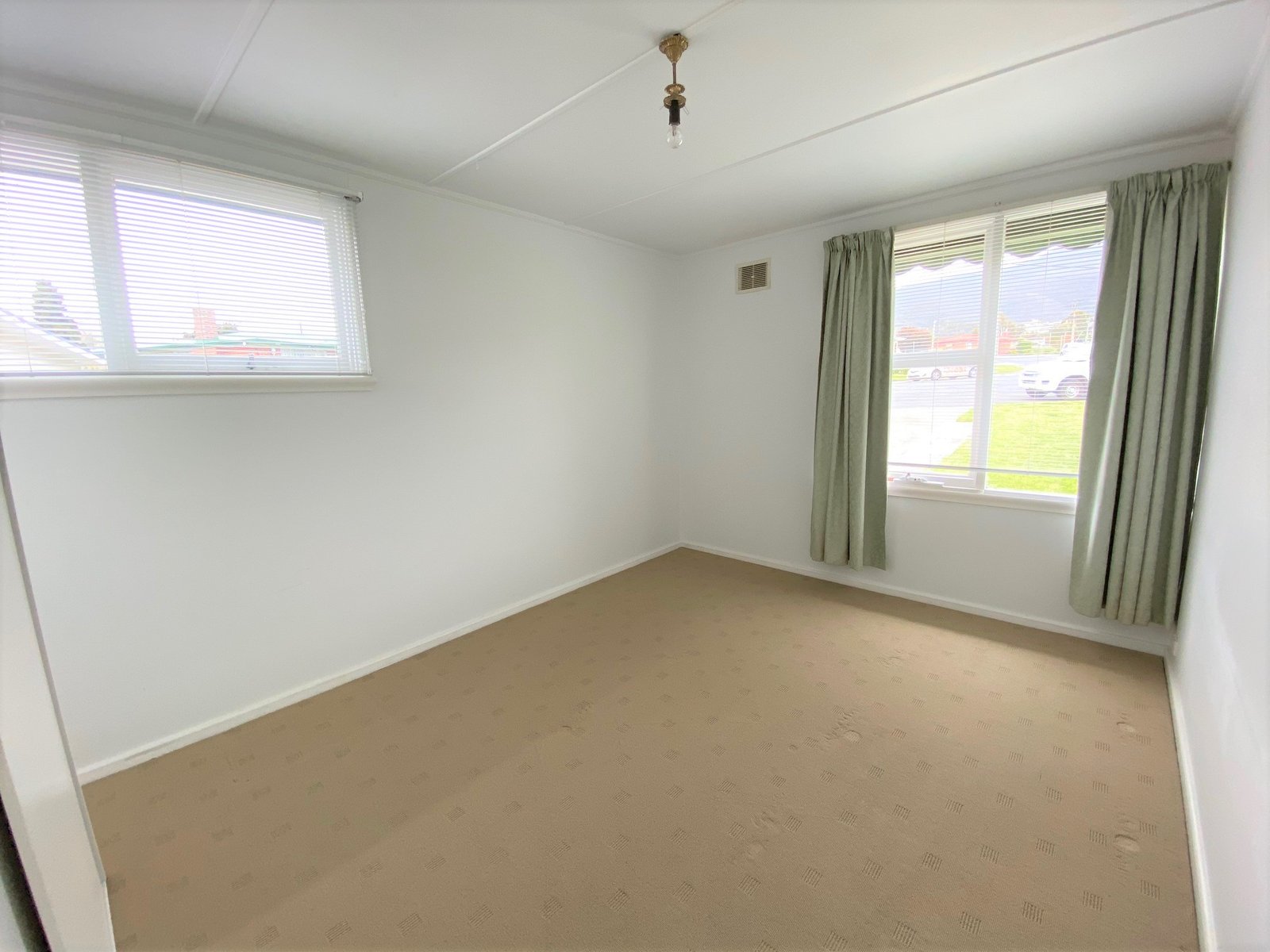 36 Malabar Road CLAREMONT 10
