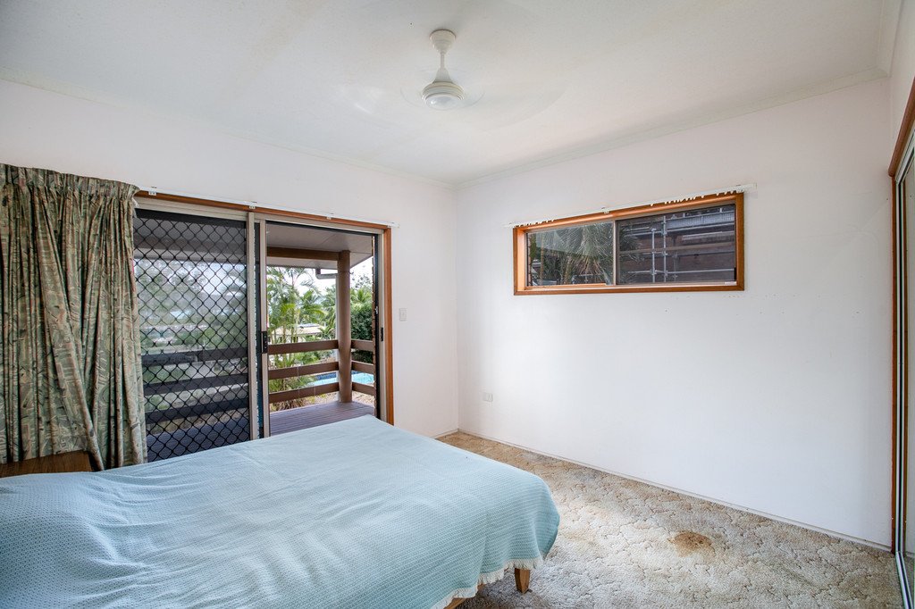 36 Manooka Drive CANNONVALE 12