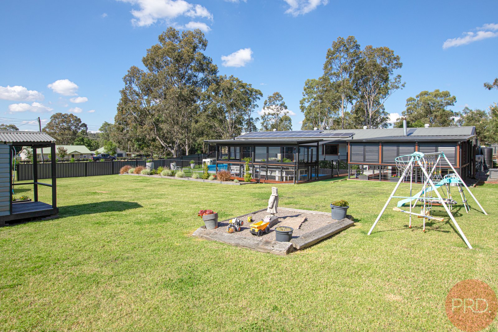 36 Mansfield Street GRETA 17