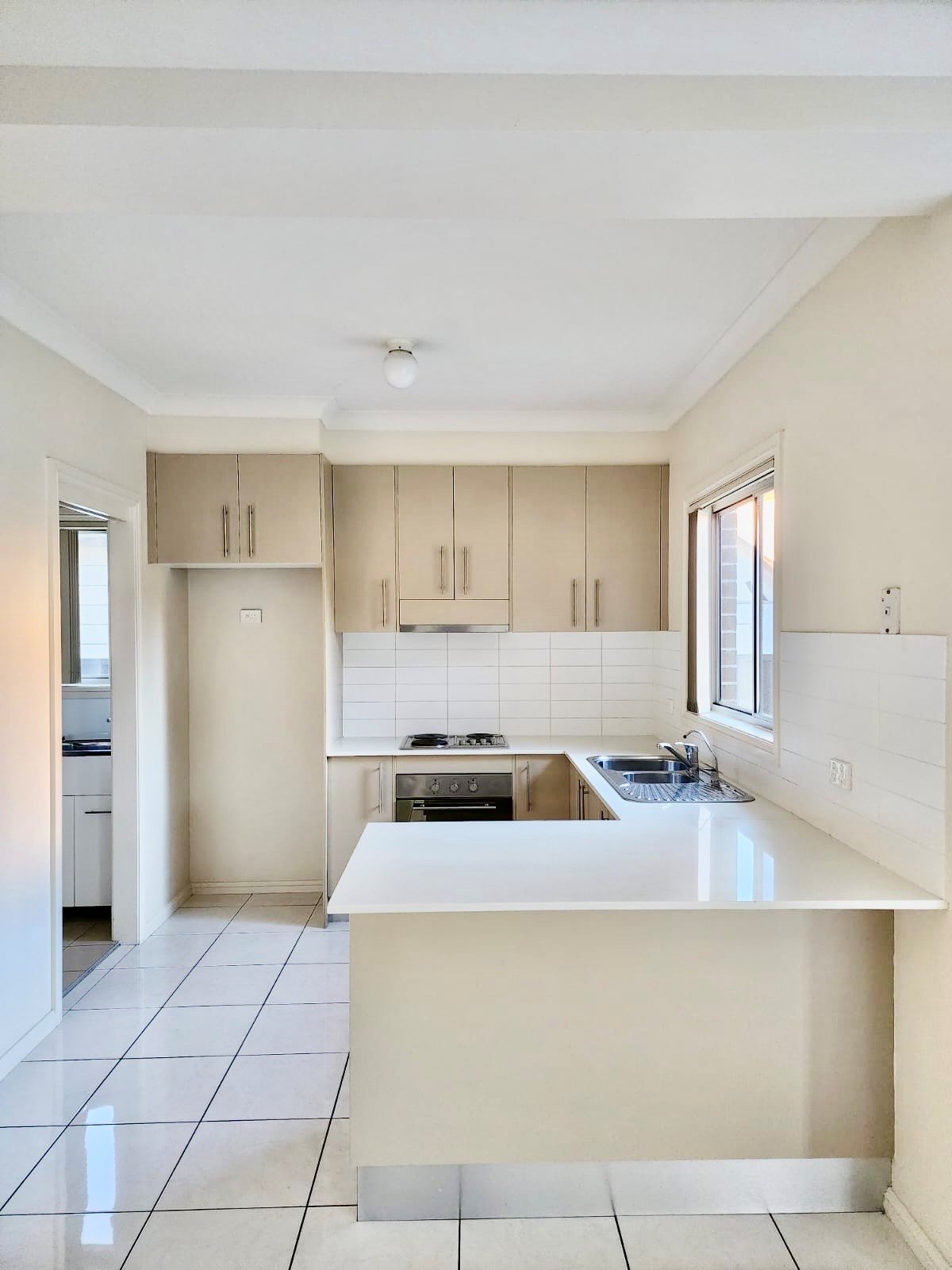 3/6 Market Street MOOREBANK 3