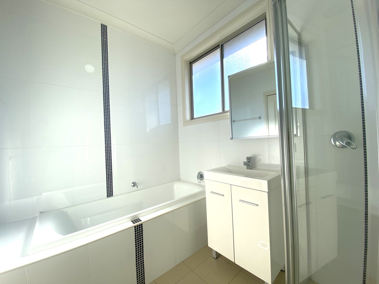 3/6 Market Street MOOREBANK 9