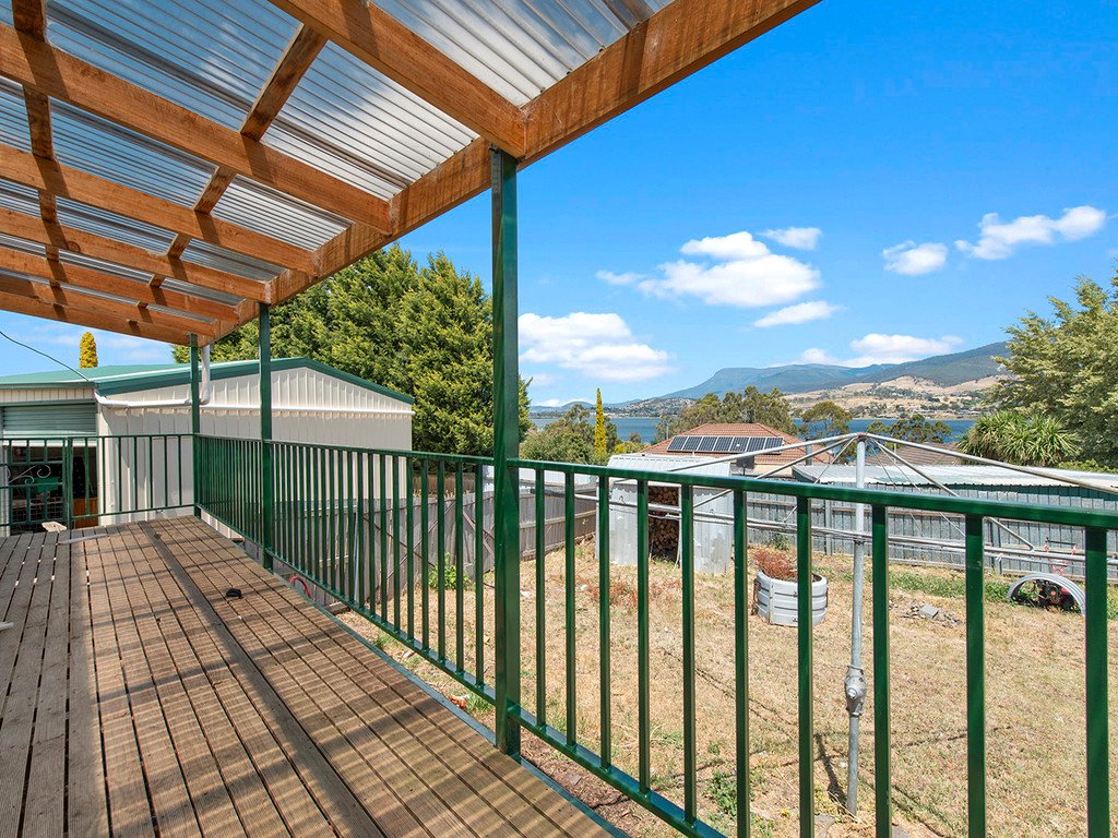 36 McShane Road BRIDGEWATER 11