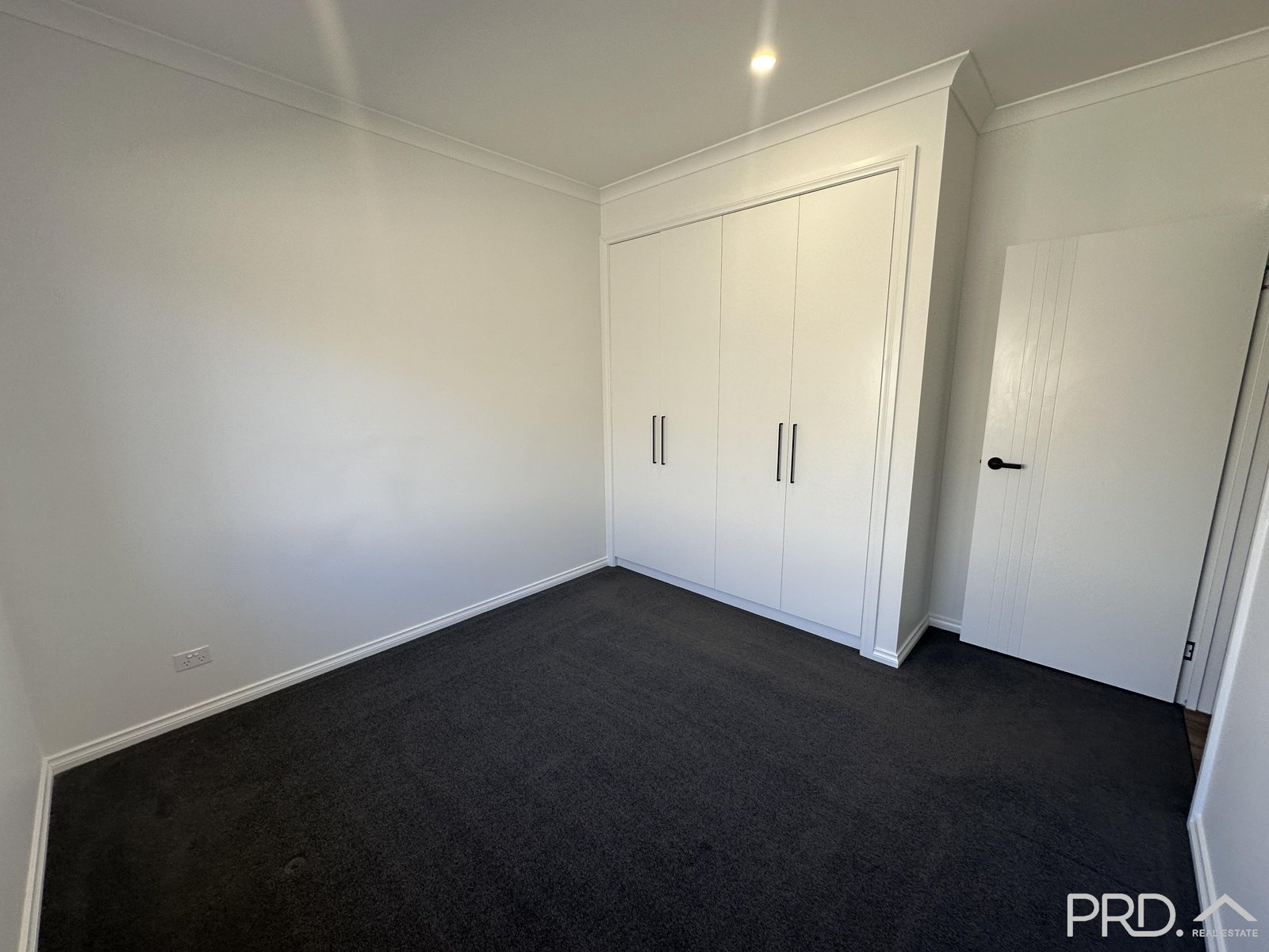 36 Milan Drive IRYMPLE 11