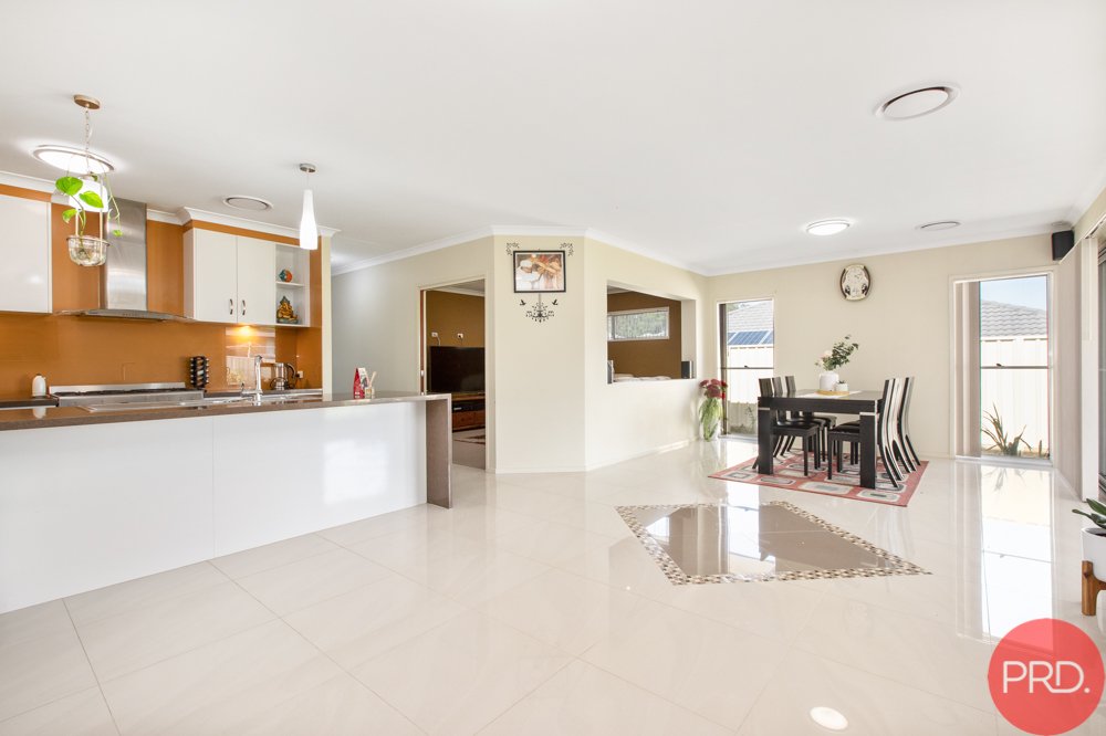 36 Mileham Circuit RUTHERFORD 4
