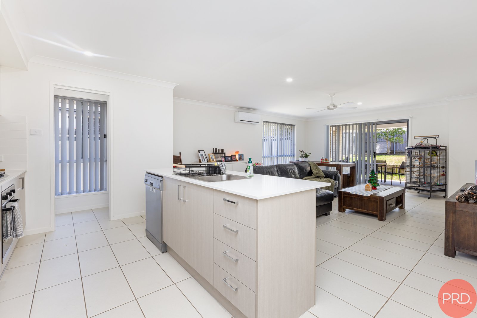 36 Morecambe Circuit THORNTON 10