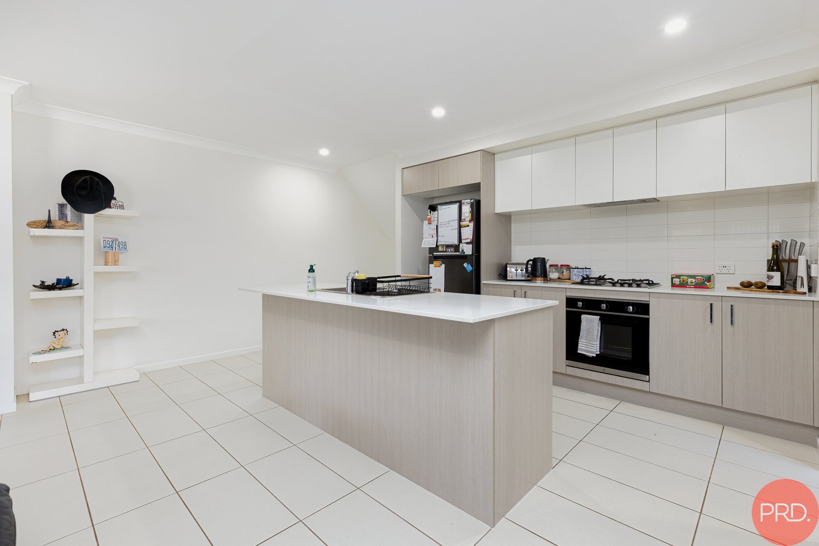 36 Morecambe Circuit THORNTON 11