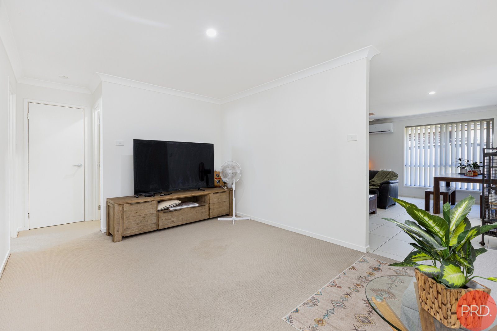 36 Morecambe Circuit THORNTON 15