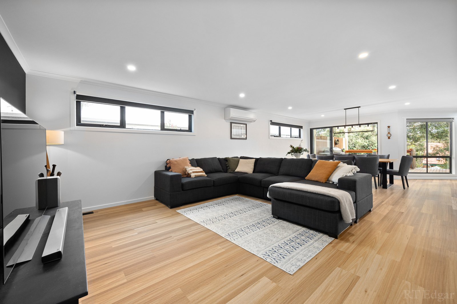 Real Estate and Property in 36 Murawa Drive, Rosebud, VIC