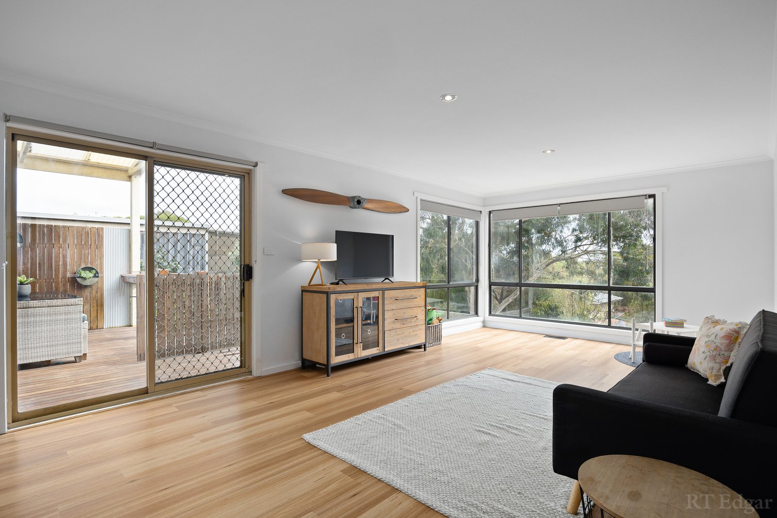 Real Estate and Property in 36 Murawa Drive, Rosebud, VIC