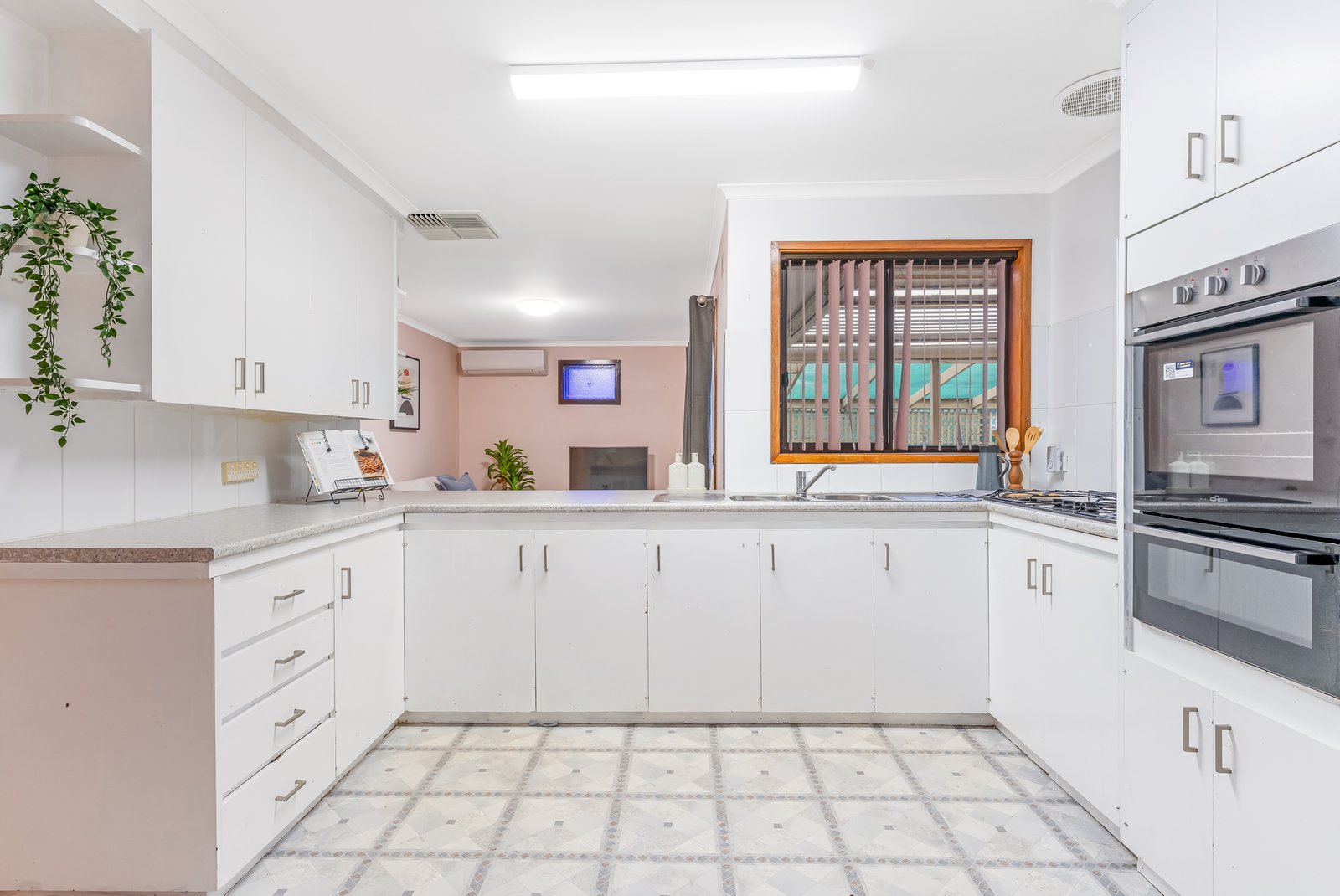 36 Nabilla Cres  STRATHDALE 7