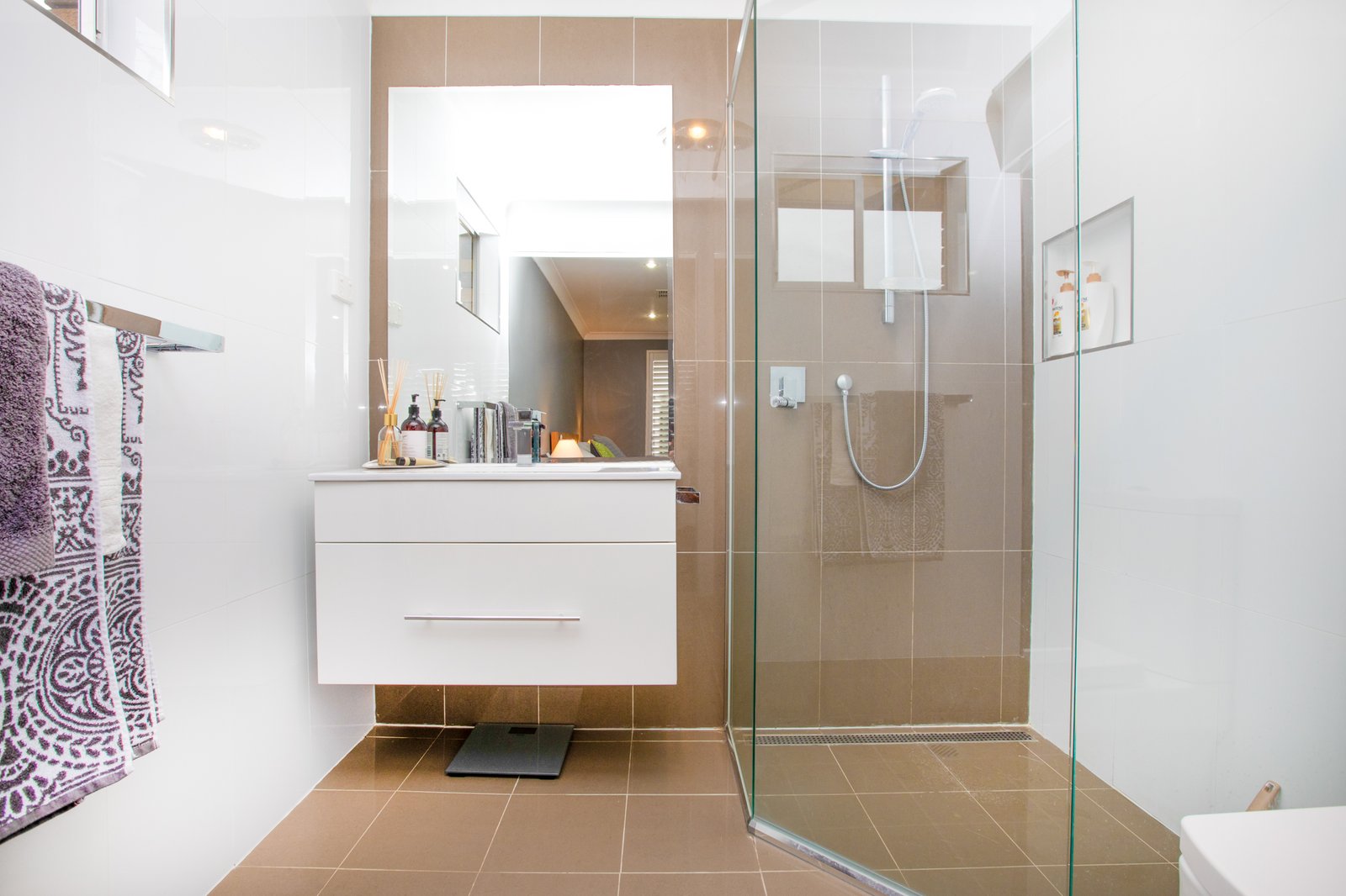 36 Nelson Street GRETA 9