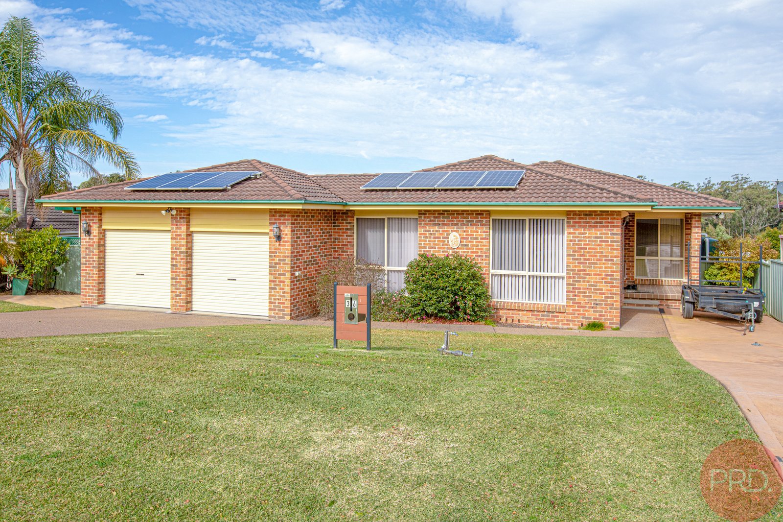 36 Pacific Crescent ASHTONFIELD 1