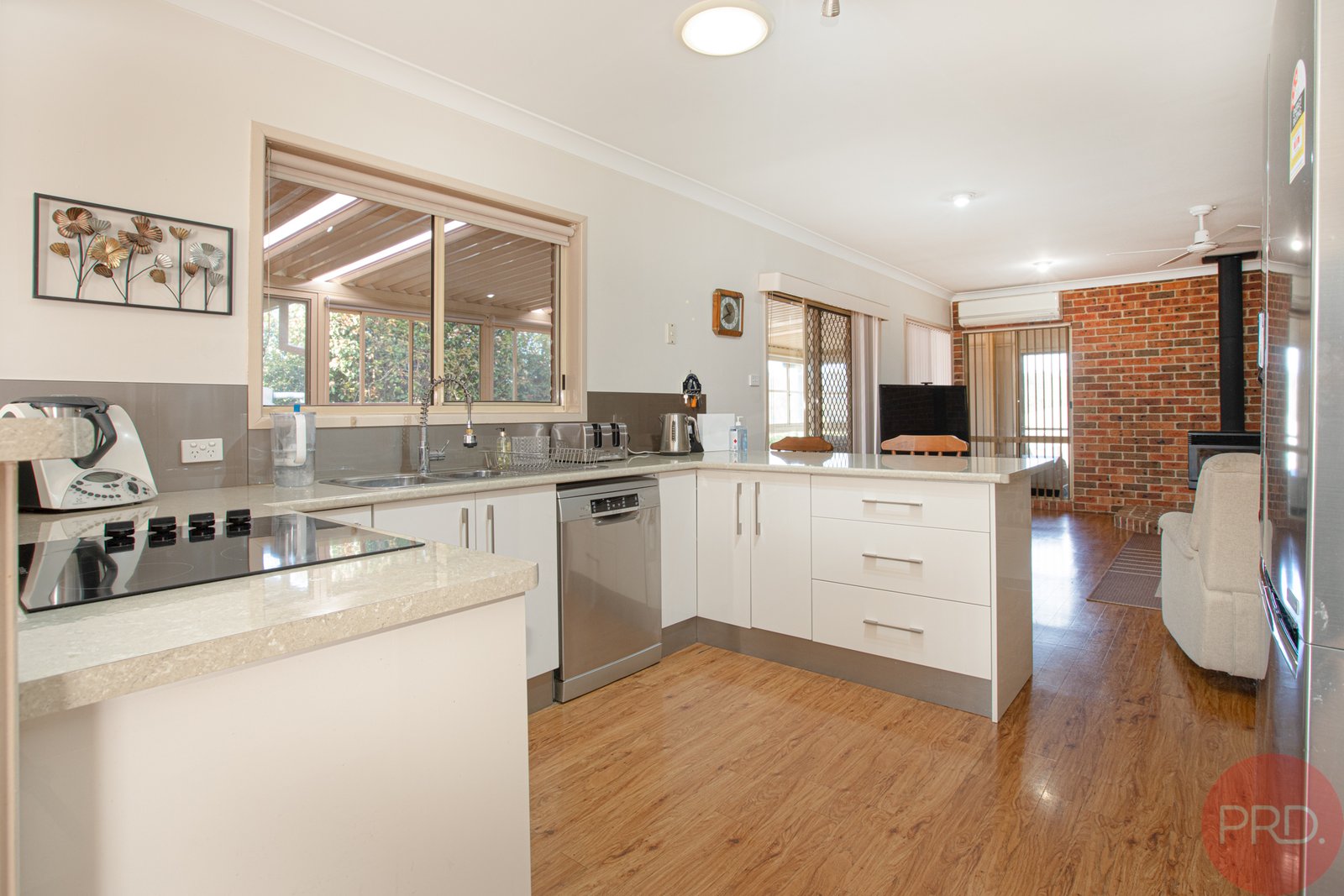 36 Pacific Crescent ASHTONFIELD 6