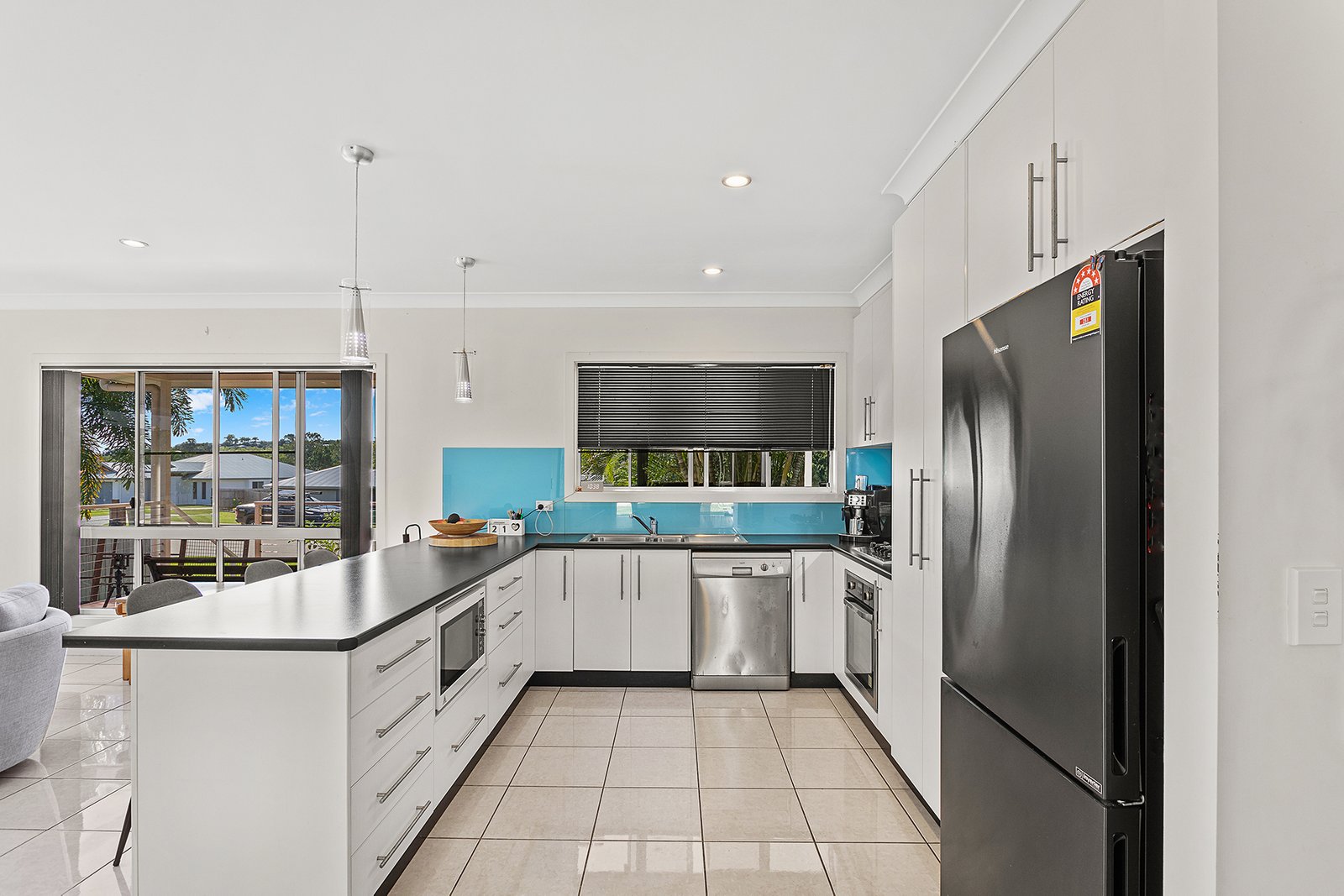36 Parker Road CANNONVALE 3