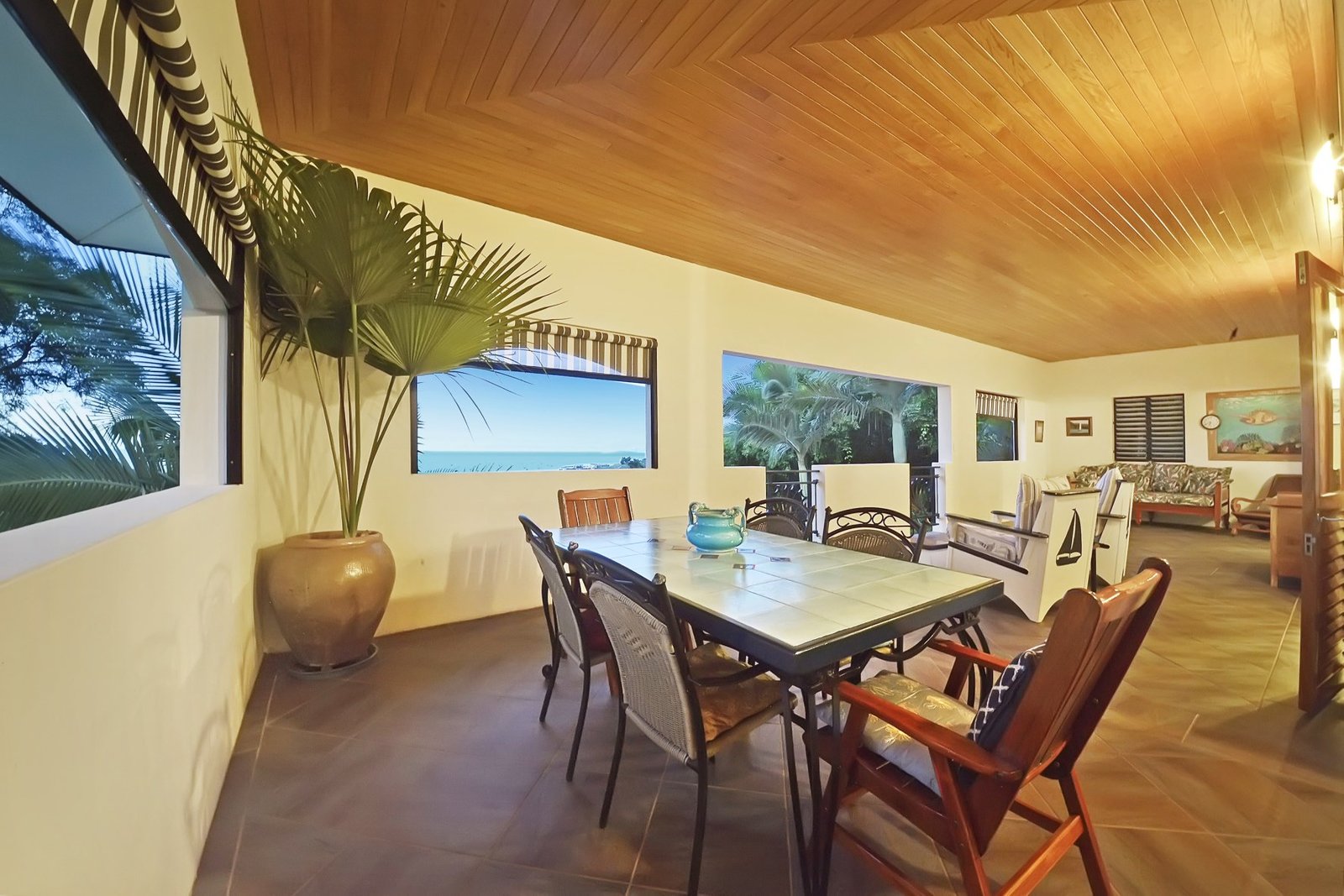 36 Parkwood Terrace CANNONVALE 10