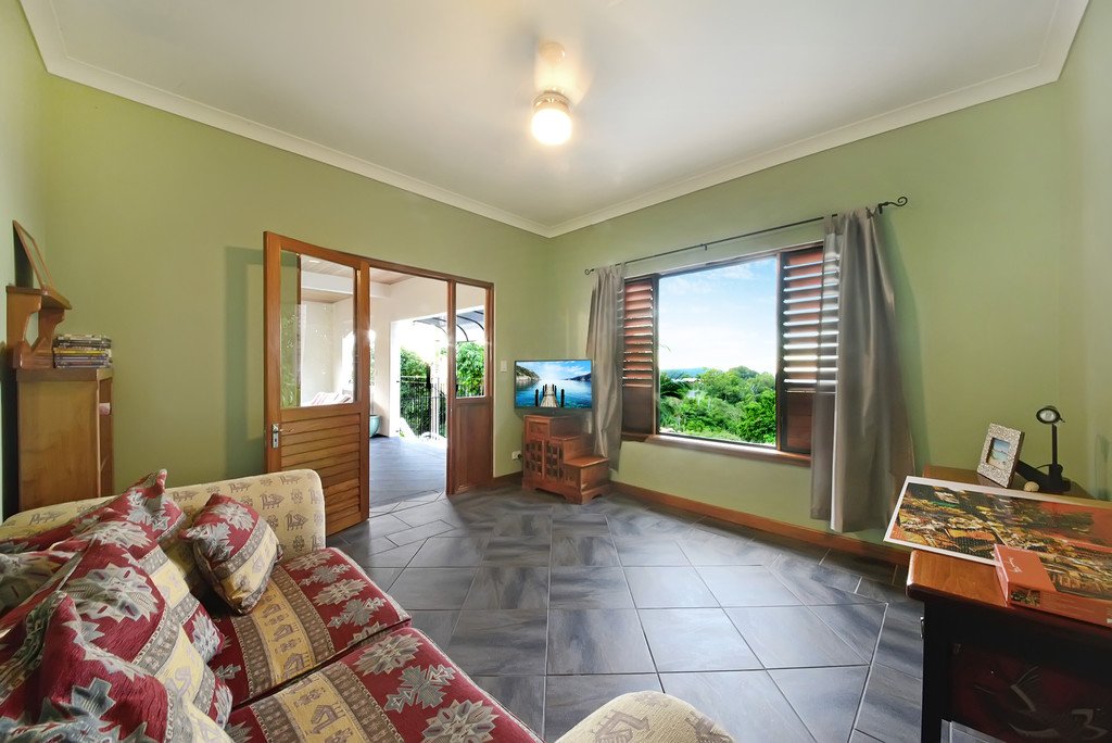 36 Parkwood Terrace CANNONVALE 13