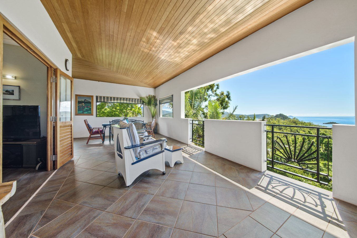 36 Parkwood Terrace CANNONVALE 16