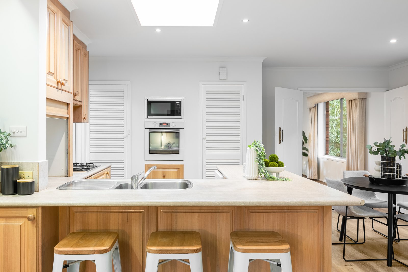 Gallery: 36 Pasadena Crescent