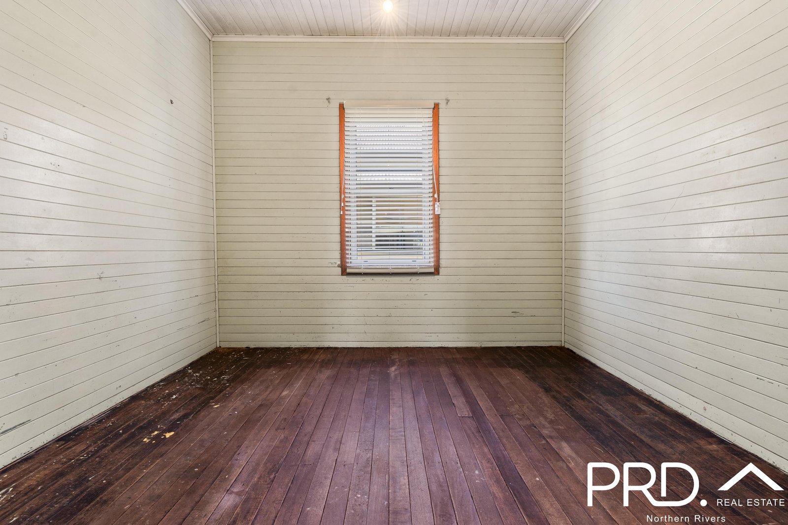 36 Phyllis Street SOUTH LISMORE 7