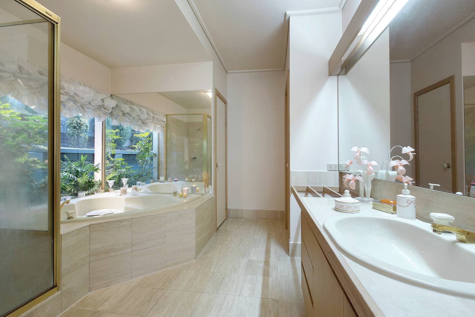 36 Pine Avenue, Camberwell, VIC