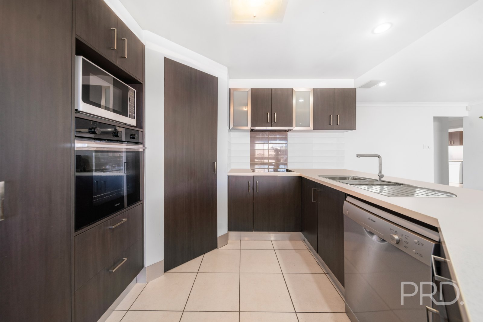 36 PORTLAND Parade REDLAND BAY 6