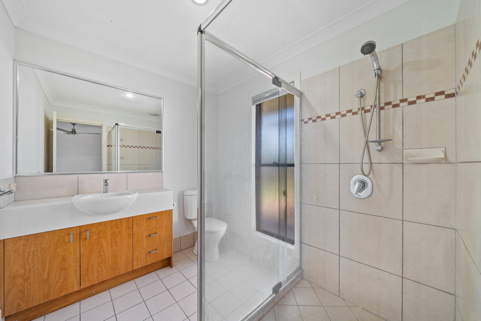 36 PORTLAND Parade REDLAND BAY 7