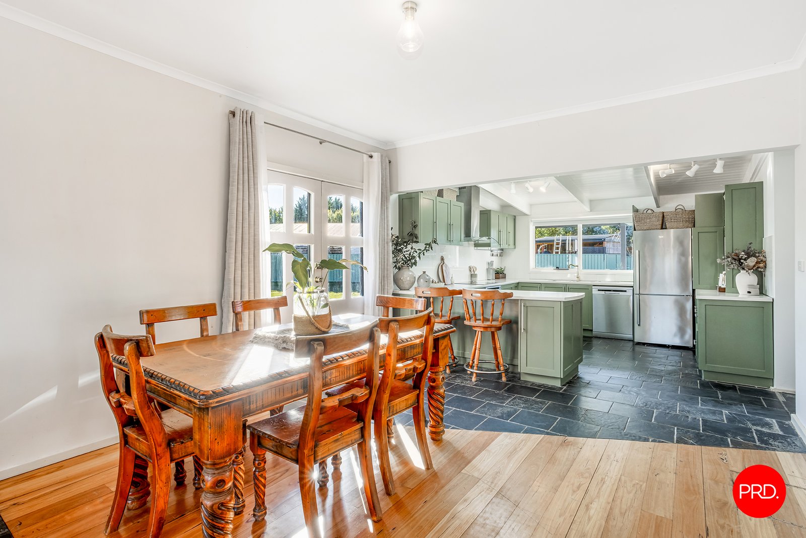 36 Roderick Street TARADALE 5