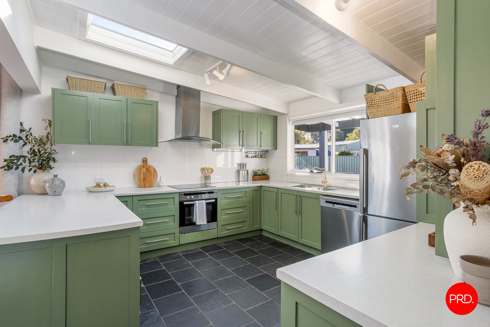 36 Roderick Street TARADALE 7