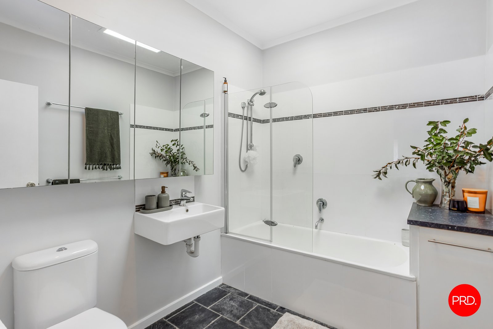 36 Roderick Street TARADALE 14