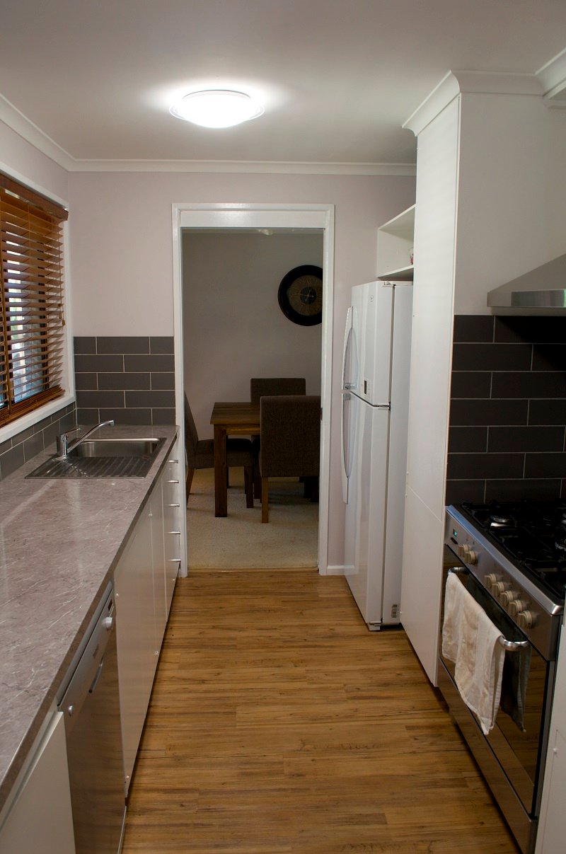 36 Rosedale Drive WEST ALBURY 2