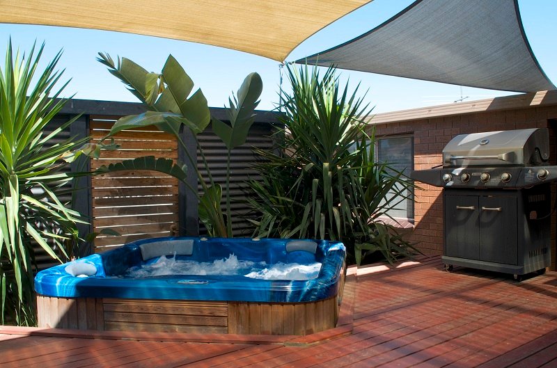 36 Rosedale Drive WEST ALBURY 11