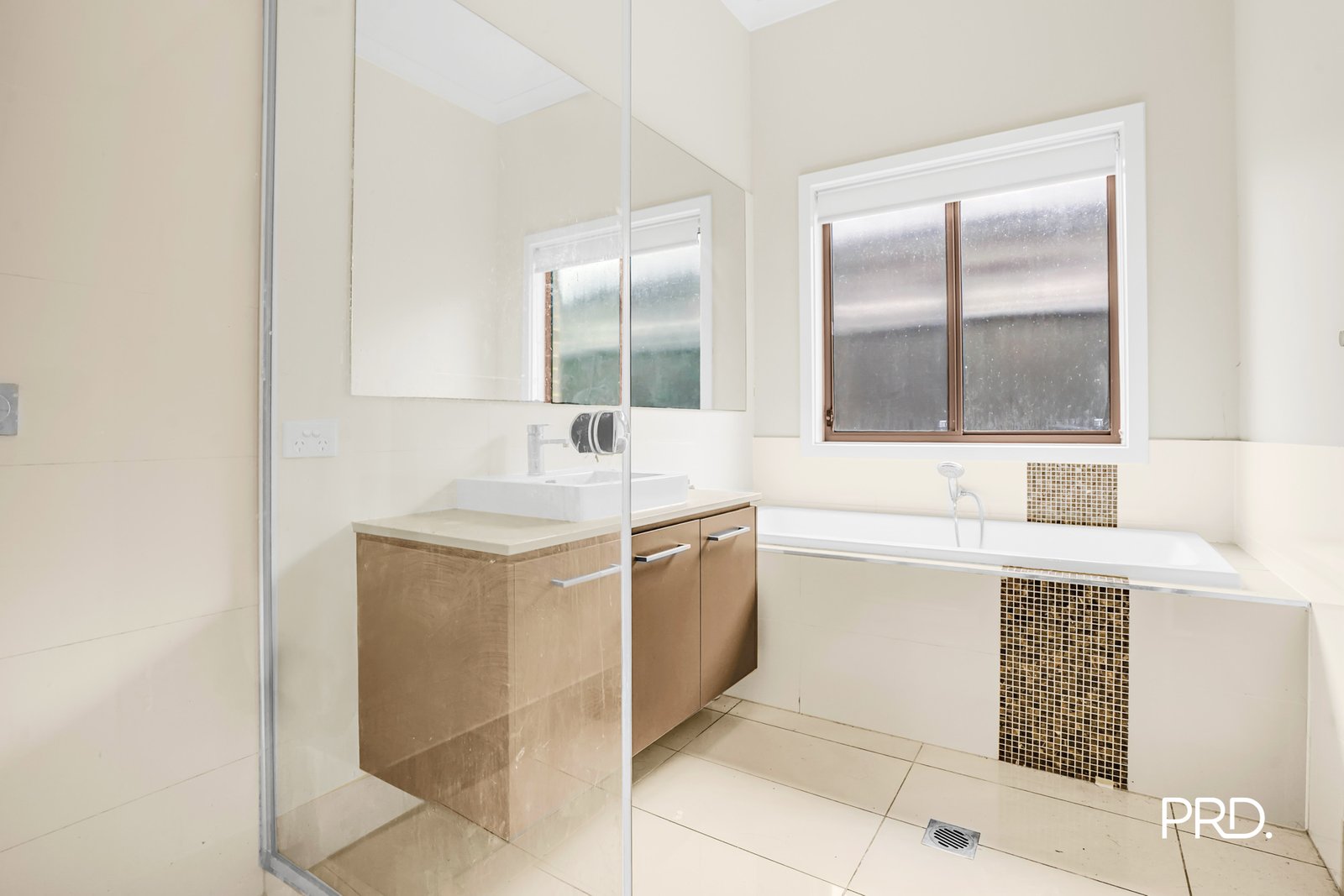 36 Sinclair Parade Jordan Springs 4