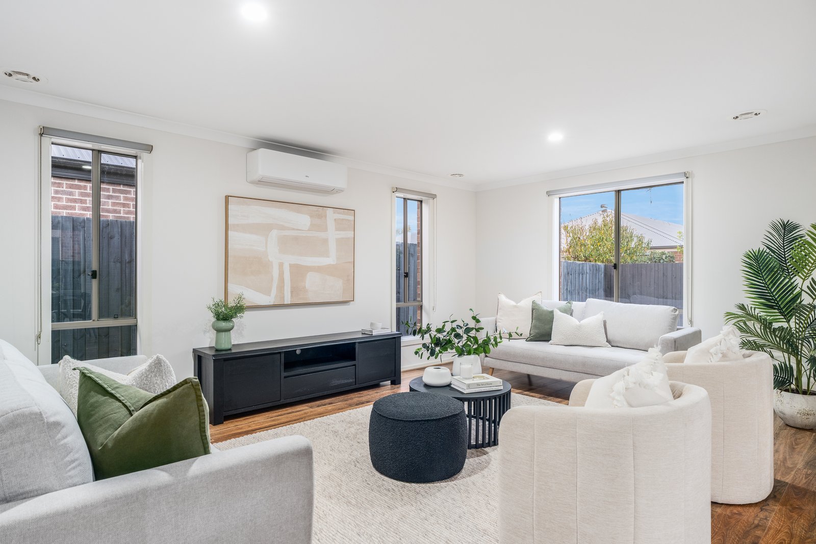 Gallery: 36 Sirrom Crescent