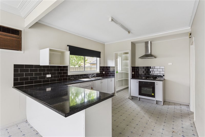 36 Somerville Street FLORA HILL 5