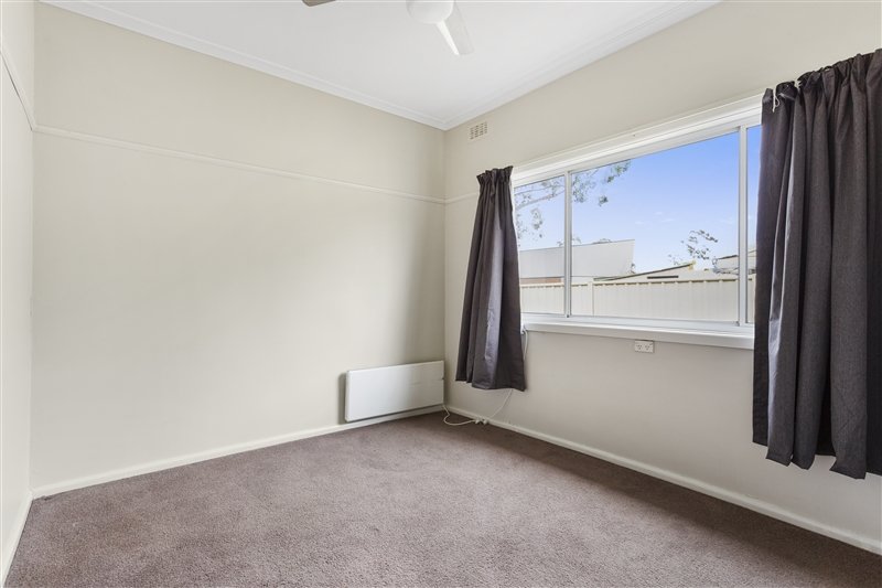 36 Somerville Street FLORA HILL 8