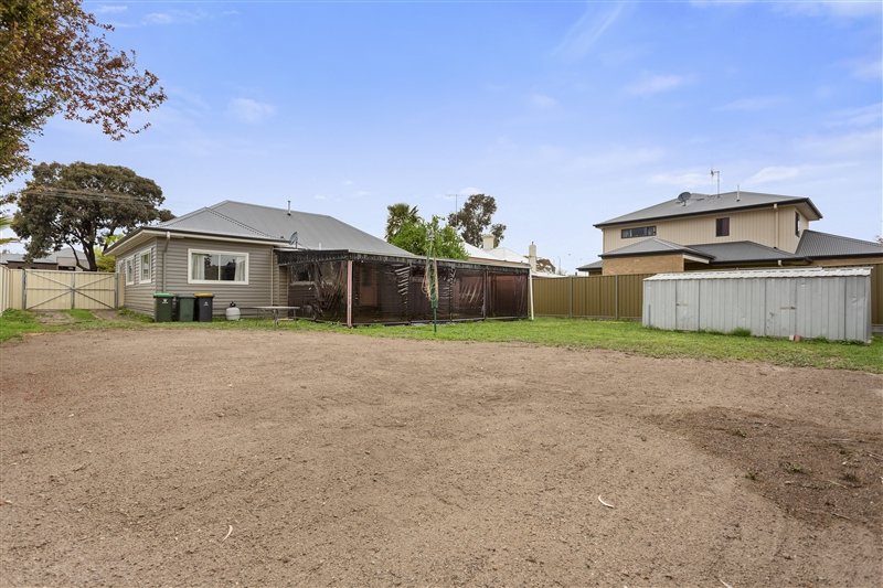 36 Somerville Street FLORA HILL 10