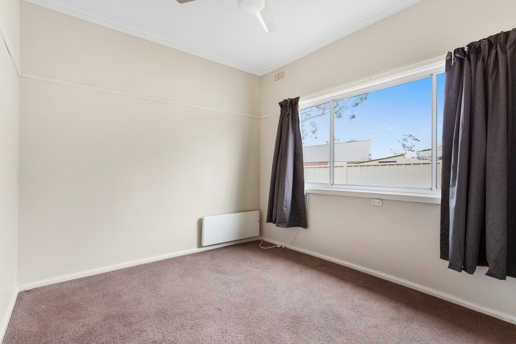 36 Somerville Street FLORA HILL 8