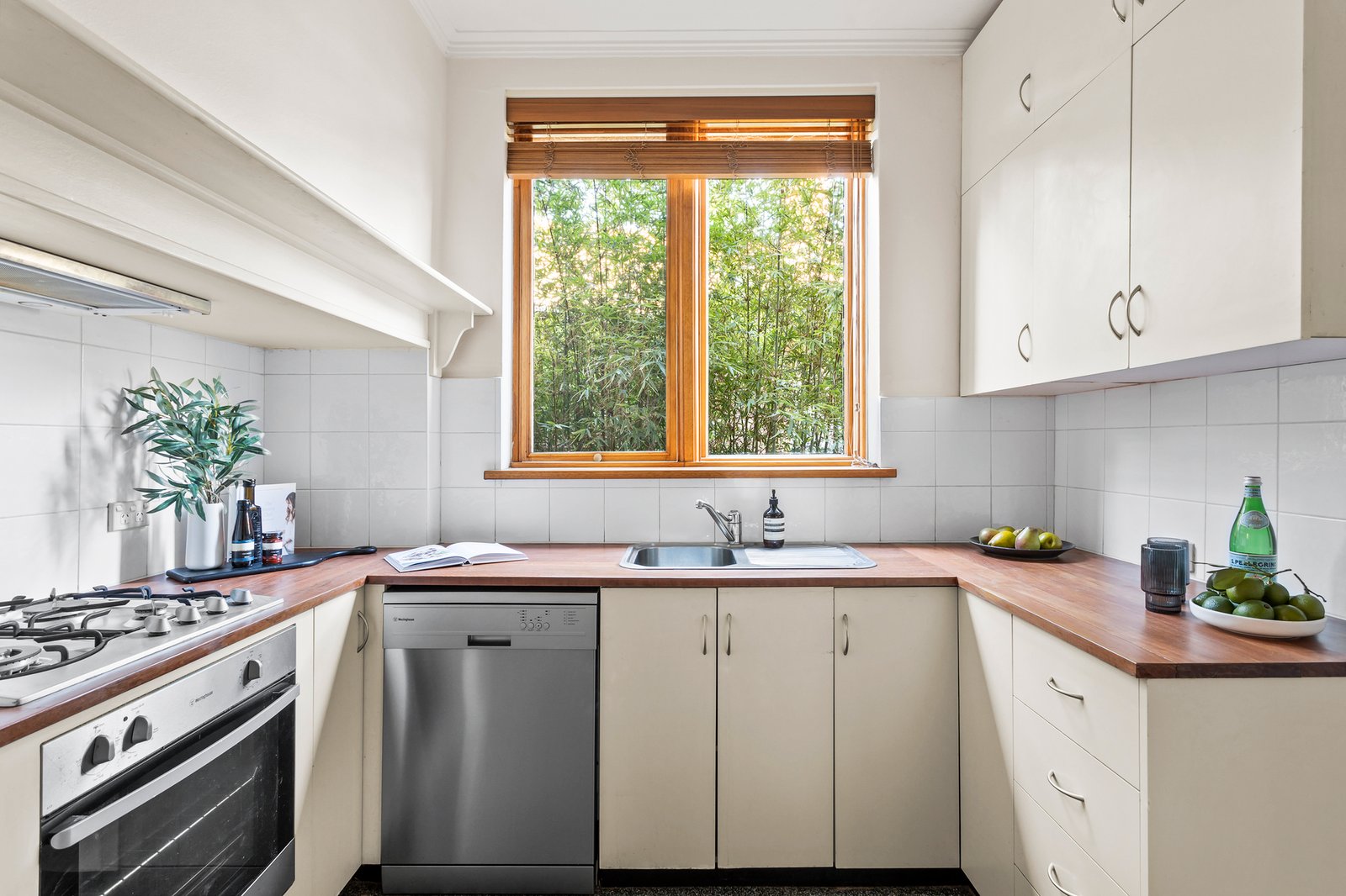 Real Estate and Property in 3/6 Southey Street, Elwood, VIC